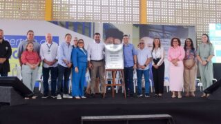 Quadra poliesportiva da Escola Terezinha Almeida, indicativo do deputado João Luiz ao Governo é inaugurada no Alvorada