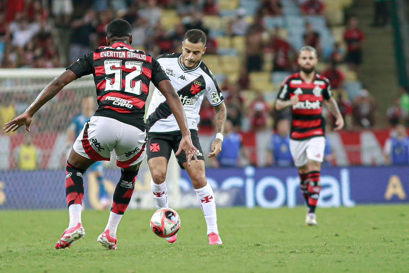 Vasco tem revés em clássico no Maracanã