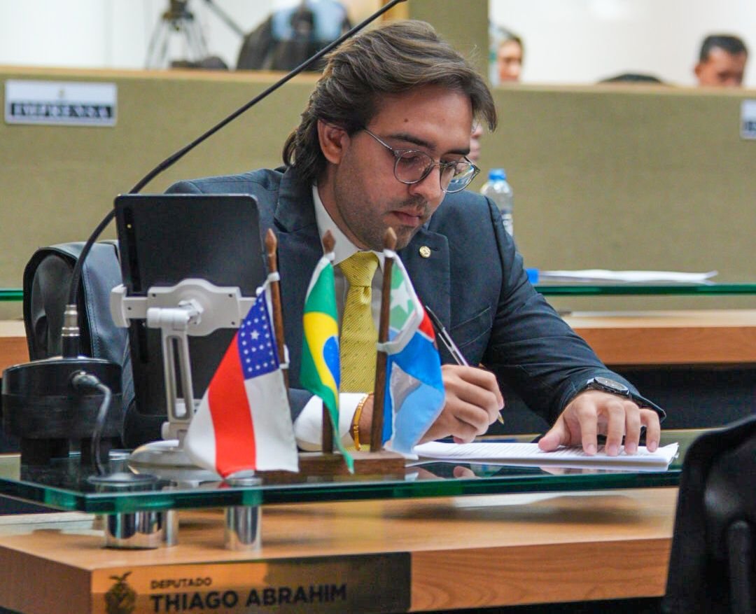 Deputado Thiago Abrahim propõe qualificação profissional para pessoas com mais de 40 anos