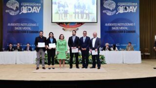 TCE-AM debate saúde mental no serviço público no AM