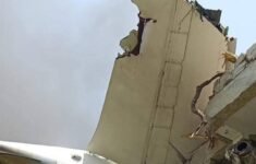 Avião da Air India cai com 244 pessoas perto de aeroporto