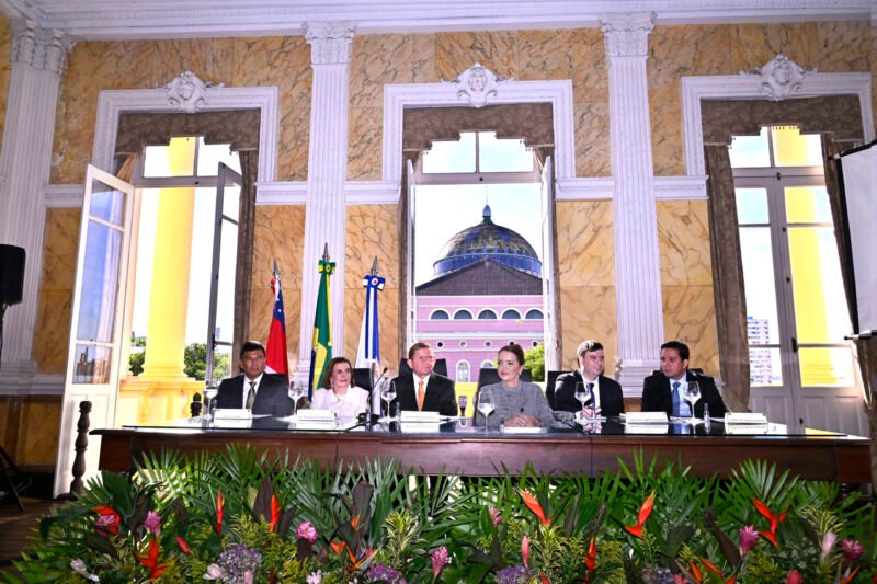 Presidente do TCE-AM participa do encerramento da Semana Solo Seguro no Amazonas