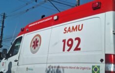 Pedestre e trio em moto se ferem após acidente no Zumbi 2