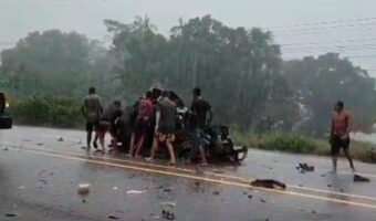 A colisão envolveu um carro e um caminhão (Foto: Reprodução)