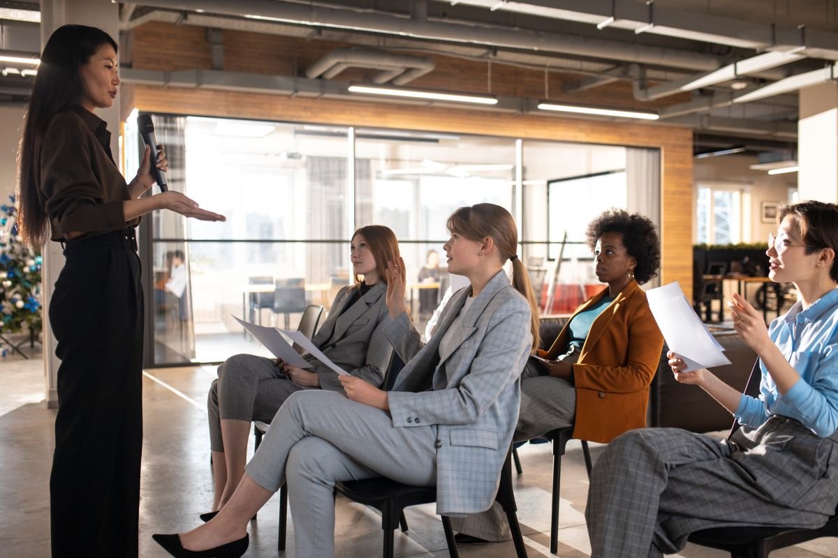 O tema central desta edição do InovaRH é a Norma Regulamentadora 01, que estabelece as disposições gerais sobre Segurança e Saúde no Trabalho, no país - Foto: Freepik Lideranças do AM discutem futuro do RH em encontro na Fucapi