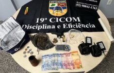 PM prende quatro por tráfico e apreende drogas em Manaus