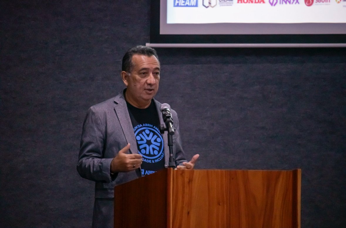 Profissionais com mais de 50 anos ainda enfrentam resistência no mercado de trabalho