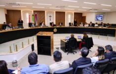TCE-AM multa prefeito de Borba por exoneração irregular