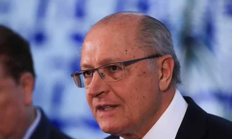 Geraldo Alckmin, vice-presidente (Foto: Lula Marques/Agência Brasil) Alckmin: tarifaço de Trump afeta 3,3% das exportações brasileiras