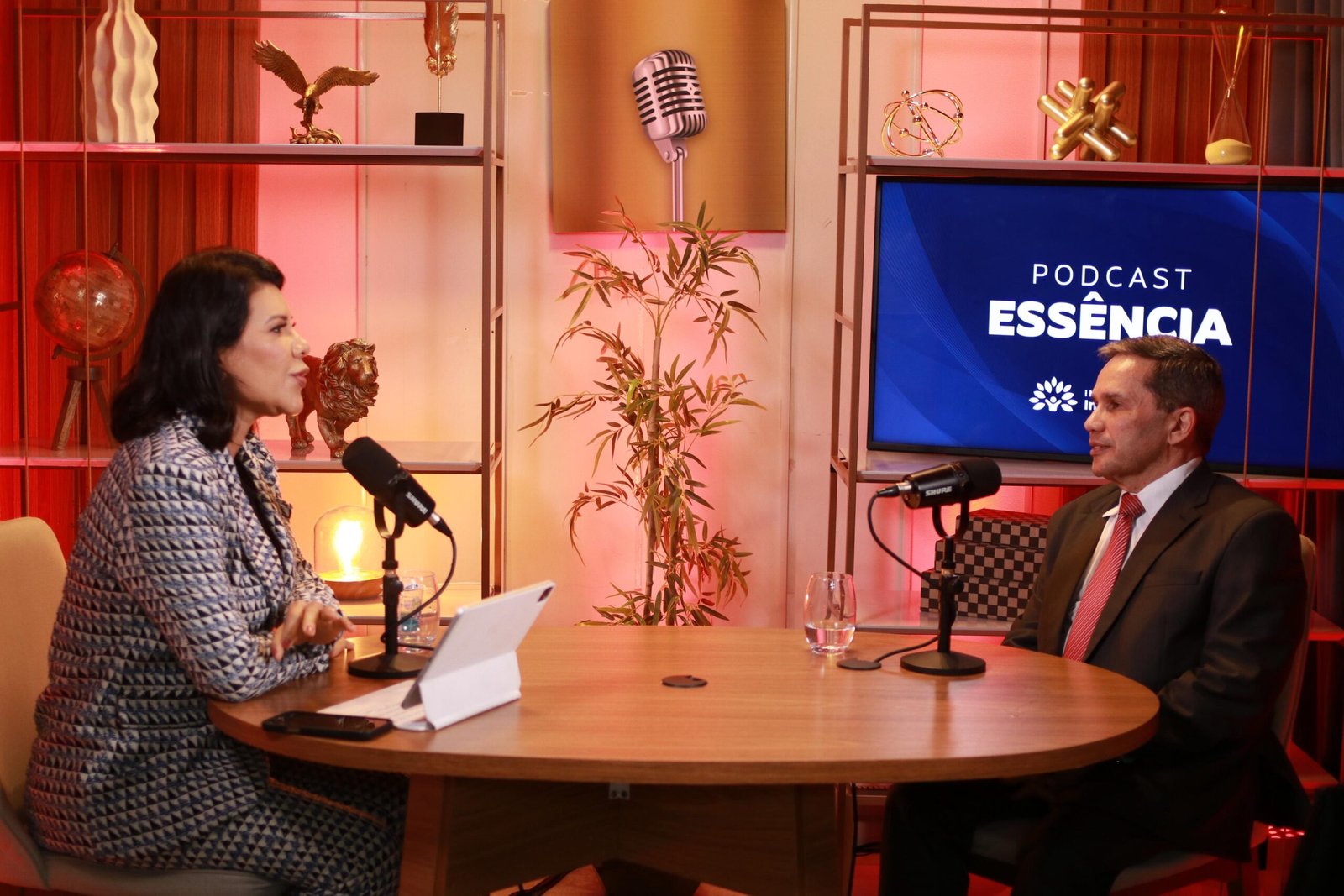 Podcast Corporativo: A Nova Força da Comunicação Institucional Podcast Corporativo: A Nova Força da Comunicação Institucional