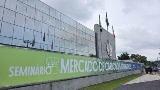 TCE-AM debate mercado de carbono e preservação da Amazônia