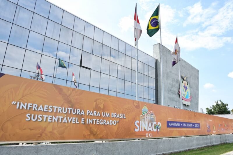 TCE-AM debate obras e meio ambiente no Sinaop 2025