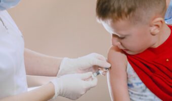 Além de salvar vidas, vacina contra o HPV pode economizar bilhões para o país