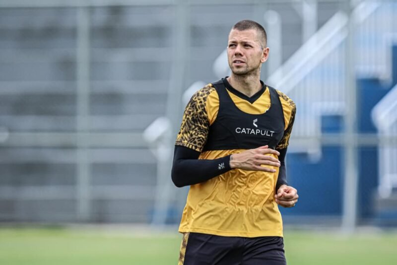 Léo Coelho, zagueiro do Amazonas (Foto: João Normando/AMFC)