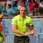 Gustavo Ervino Bauermann apita Amazonas x Volta Redonda na Série B (Foto: Donaldo Hadlich)