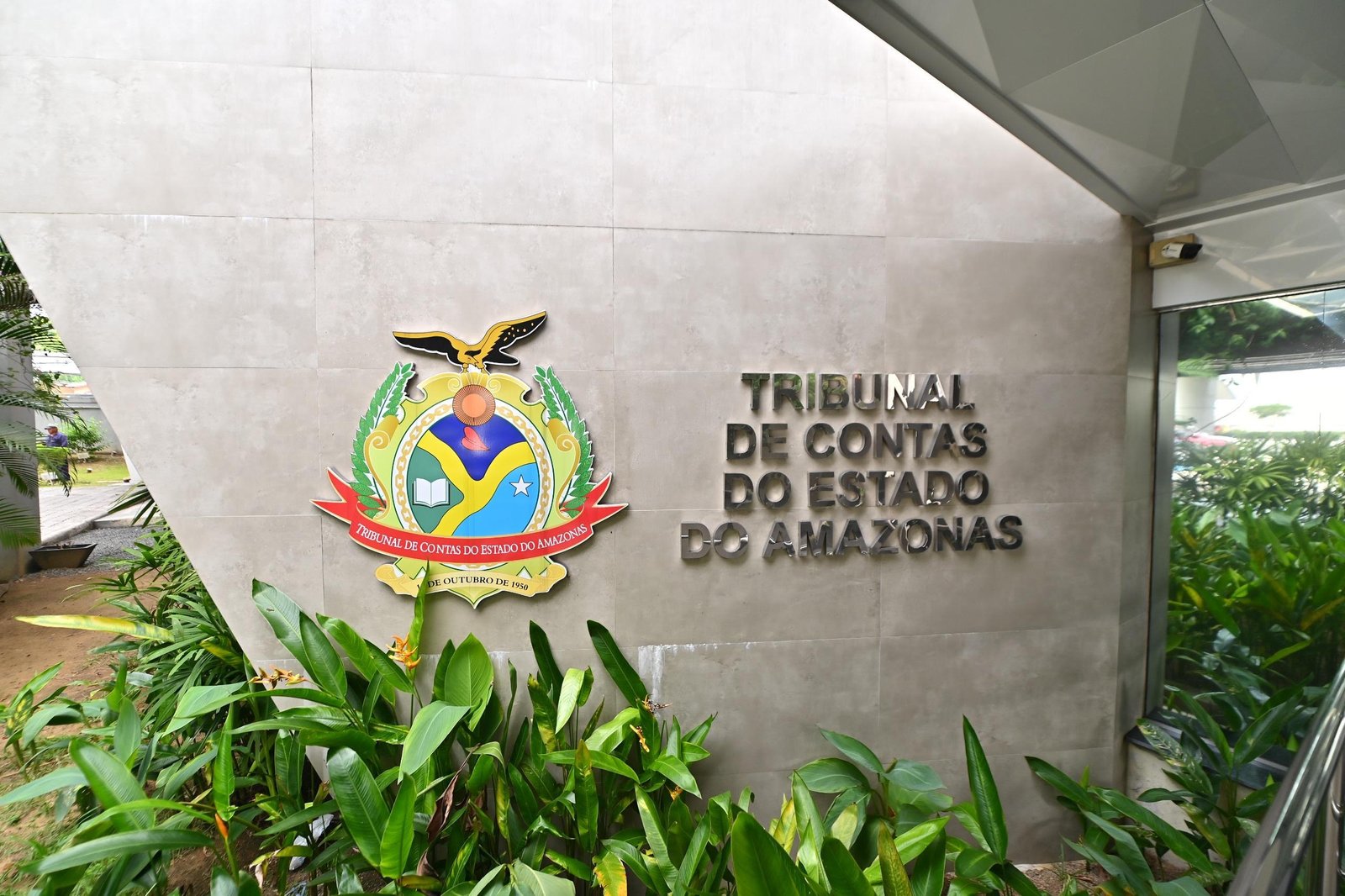 Fachada do Tribunal de Contas do Amazonas (Foto: Joel Arthus / TCE-AM) TCE-AM terá 98 processos em pauta na sessão desta terça-feira (11)
