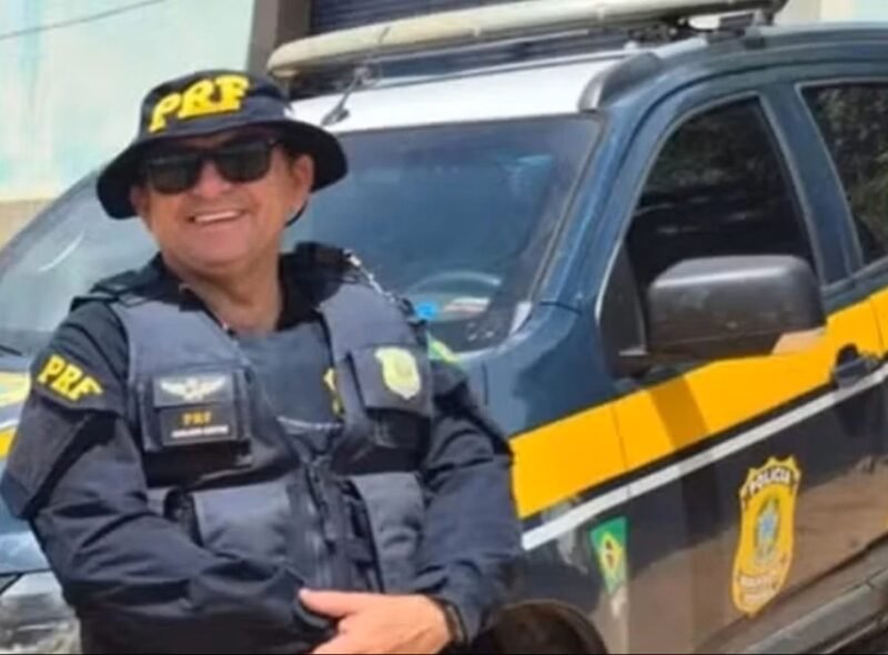 Adeilson do Carmo Castro, 55, agente da PRF, morto por atropelamento (Foto: Divulgação/PRF) PRF morre atropelado ao retirar animais da pista na Bahia