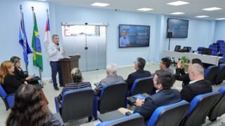 TCE-AM marca presença em aula inaugural de Doutorado