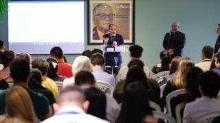 TCE-AM recebe palestra internacional sobre Justiça e Direitos