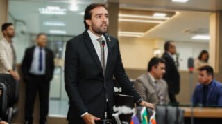 Deputado Thiago Abrahim apresenta projeto que estabelece penalidades para atos de violência em eventos esportivos no Amazonas