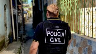 Equipes da PC-AM durante a ação no Tarumã — Foto: Beatriz Sampaio/PC-AM