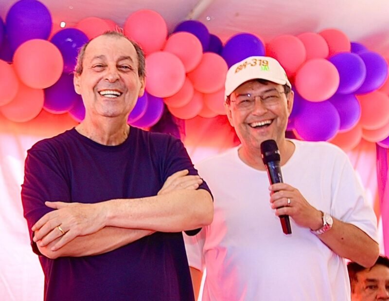 Senadores participam de agenda no Careiro Castanho — Foto: Divulgação Omar Aziz entrega obras e reforça apoio ao Careiro Castanho