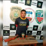 Suspeito foi preso com espingarda, faca e munições — Foto: Divulgação