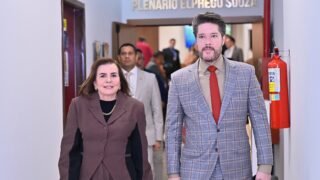 Conselheiros Yara Amazônia Lins e Fabian Barbosa (Foto: Joel Arthus/DICOM TCE-AM