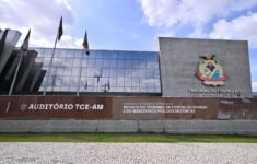 TCE-AM lança Revista Científica 2025 e premia artigos