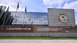 TCE-AM lança Revista Científica 2025 e premia artigos