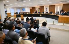 TCE-AM inicia julgamento das contas da Prefeitura de Manaus