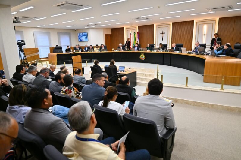 Sessão de julgamento das contas da Prefeitura de Manaus (Foto: Joel Arthus/TCE-AM) TCE-AM inicia julgamento das contas da Prefeitura de Manaus