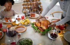 Equilíbrio nas festas: nutricionista explica por que a ceia não é a vilã