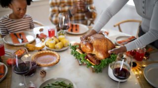 Equilíbrio nas festas: nutricionista explica por que a ceia não é a vilã