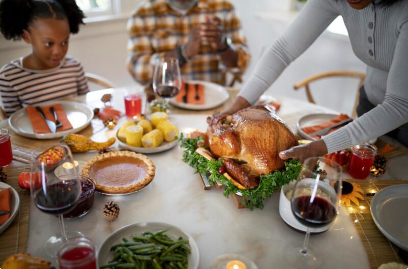 Equilíbrio nas festas: nutricionista explica por que a ceia não é a vilã