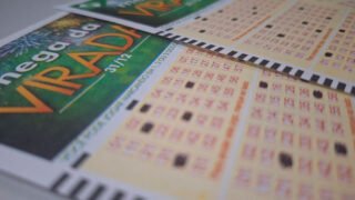 Bilhetes da Mega da Virada (Foto: Josemar Antunes)