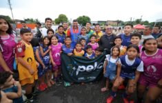 Pelci se destaca como política pública pioneira no Brasil ao oferecer aulas gratuitas de kart para crianças e adolescentes