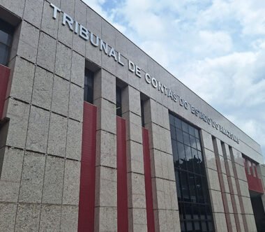 Sessão do Tribunal Pleno do TCE-AM analisa contas do exercício de 2024 (Foto: Josemar Antunes)