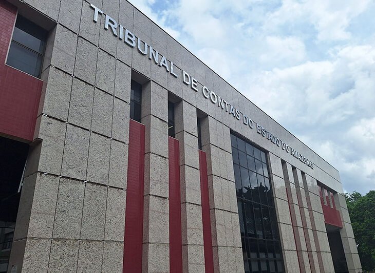 Sessão do Tribunal Pleno do TCE-AM analisa contas do exercício de 2024 (Foto: Josemar Antunes)