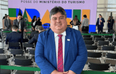 David Reis participa da posse do novo ministro do Turismo