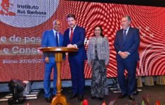 Corregedor do TCE-AM assume primeira Secretaria do IRB