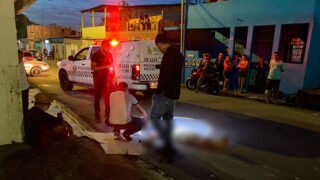 Corpo foi encontrado na rua das Tulipas, no Jorge Teixeira. (Foto: Divulgação)