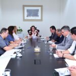 Reunião no TCE-AM definiu data para inauguração do Hospital do Sangue (Foto: Filipe Jazz/DICOM TCE-AM)