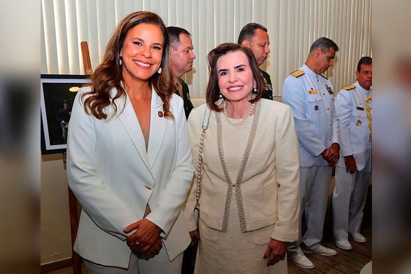 Yara Lins prestigia posse da nova chefe da PF no AM