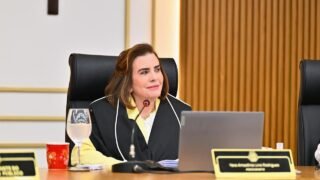 Presidente do TCE-AM intensifica análise de processos antigos