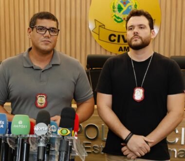 Delegados detalham prisão do suspeito. (Foto: Erlon Rodrigues/PC-AM)