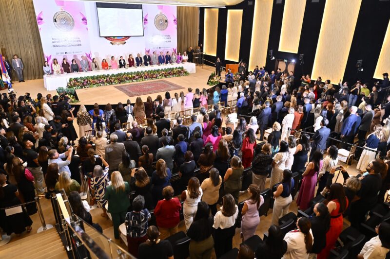 TCE-AM homenageia mulheres e celebra Ouvidoria