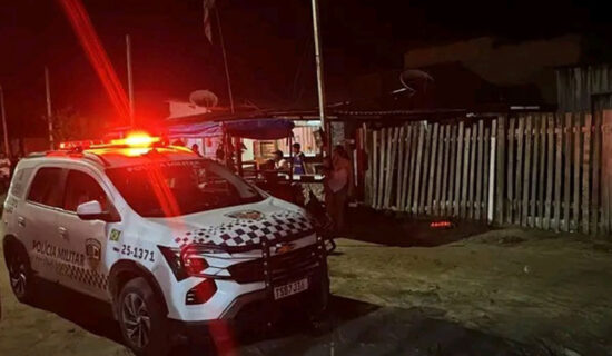 O local do crime foi isolado Divulgaçãoela polícia (Foto: Divulgação)