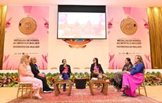 Roda debate violência feminina (Foto: Joel Arthus/DICOM TCE-AM)