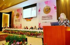 Palestra destaca força feminina (Foto: Filipe Jazz/DICOM TCE-AM)